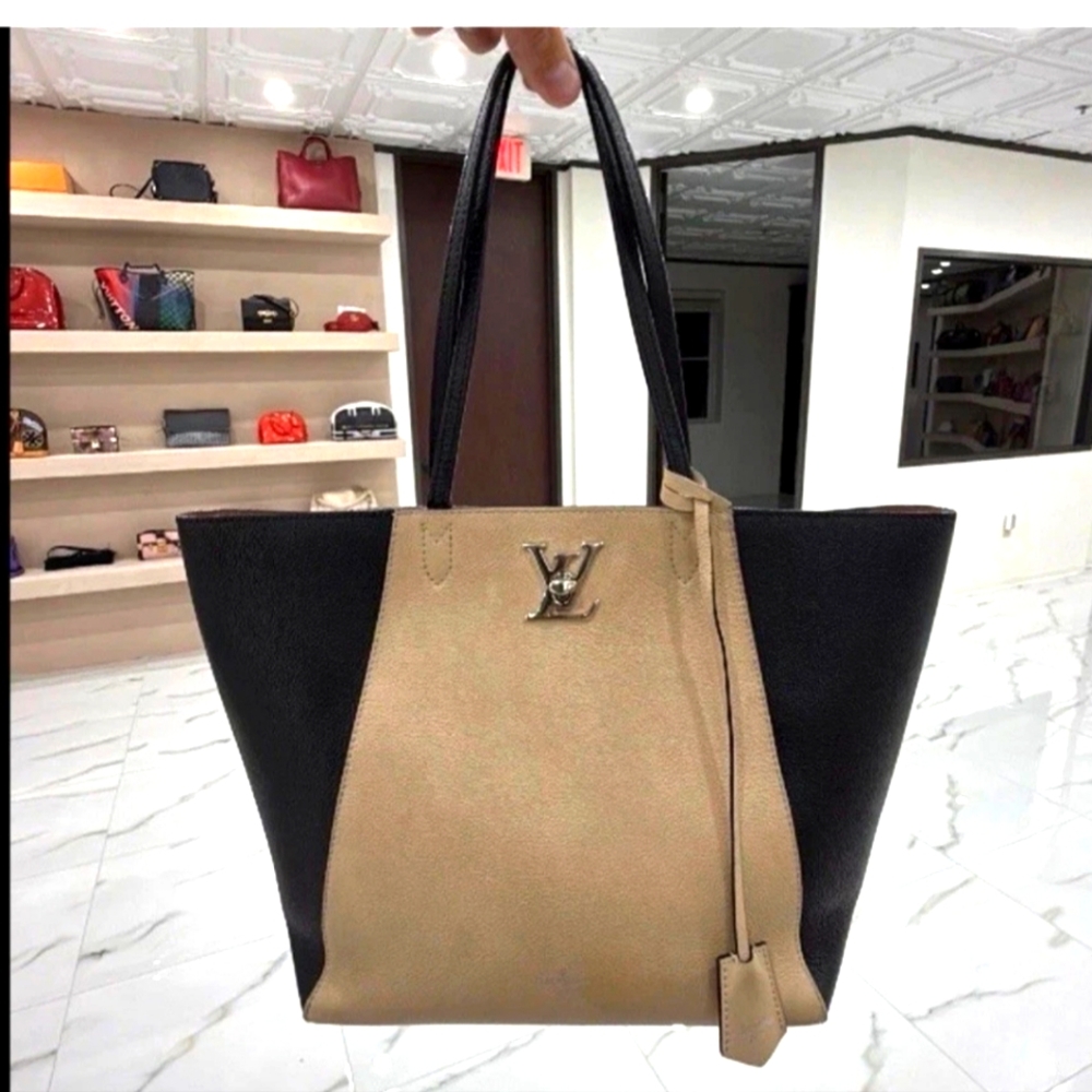 Louis Vuitton Lockme Cabas Tote Bag Shoulder Twist Lock Bicolor w/COA